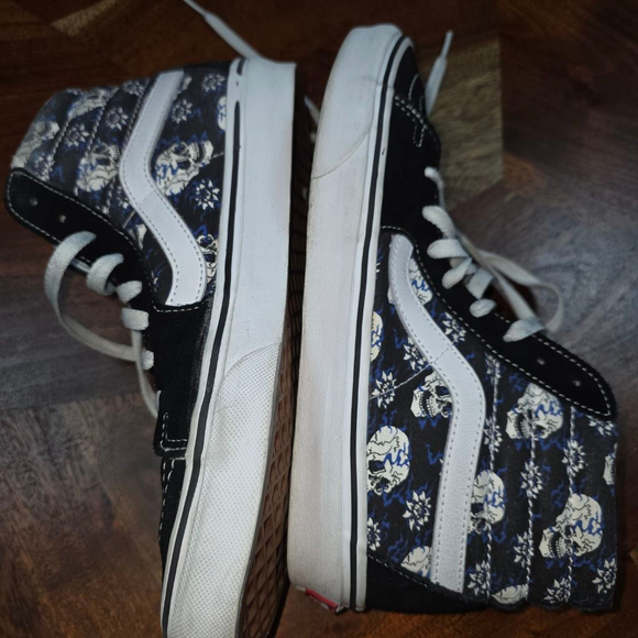 Men's Vans Sk8-Hi Black White Blue Skull Floral Sneakers US 7. - Picture 6 of 11